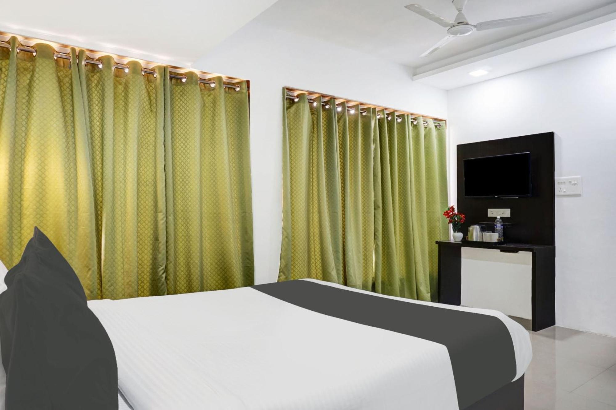 Super Aarambh Exotica Hotel Meribel Village ภายนอก รูปภาพ