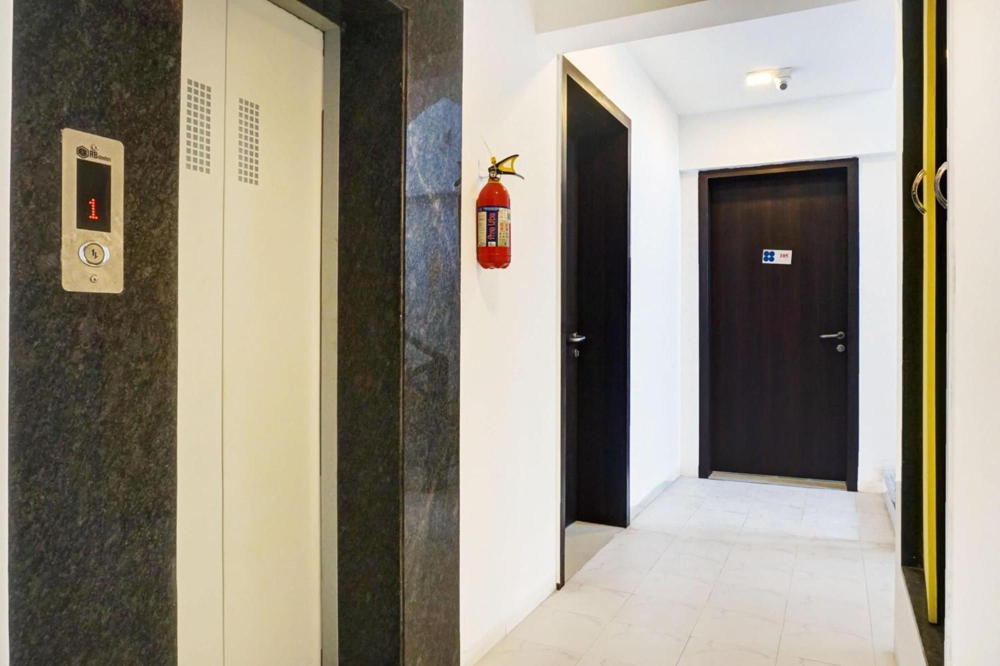 Super Aarambh Exotica Hotel Meribel Village ภายนอก รูปภาพ